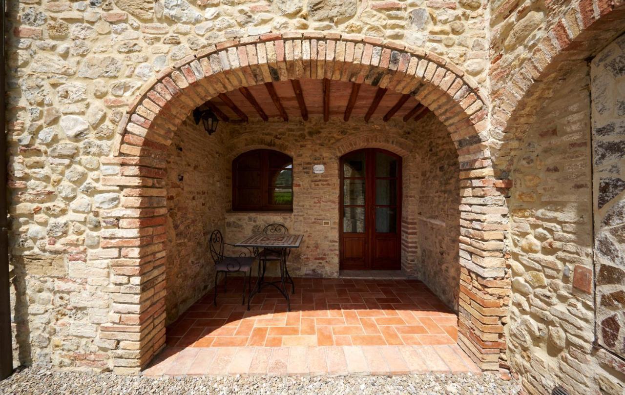 Agriturismo La Peschiera Casole dʼElsa Eksteriør bilde