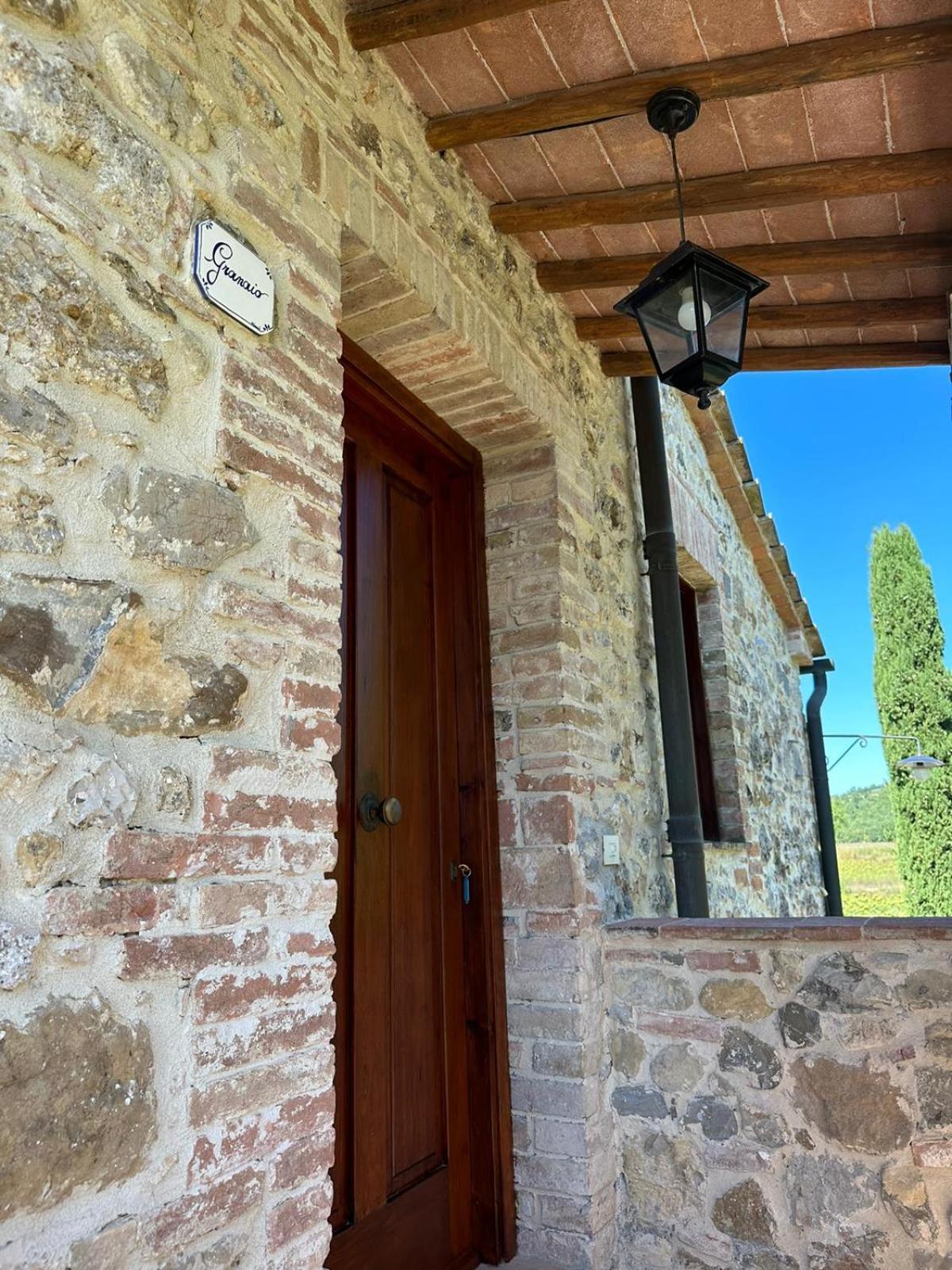 Agriturismo La Peschiera Casole dʼElsa Eksteriør bilde