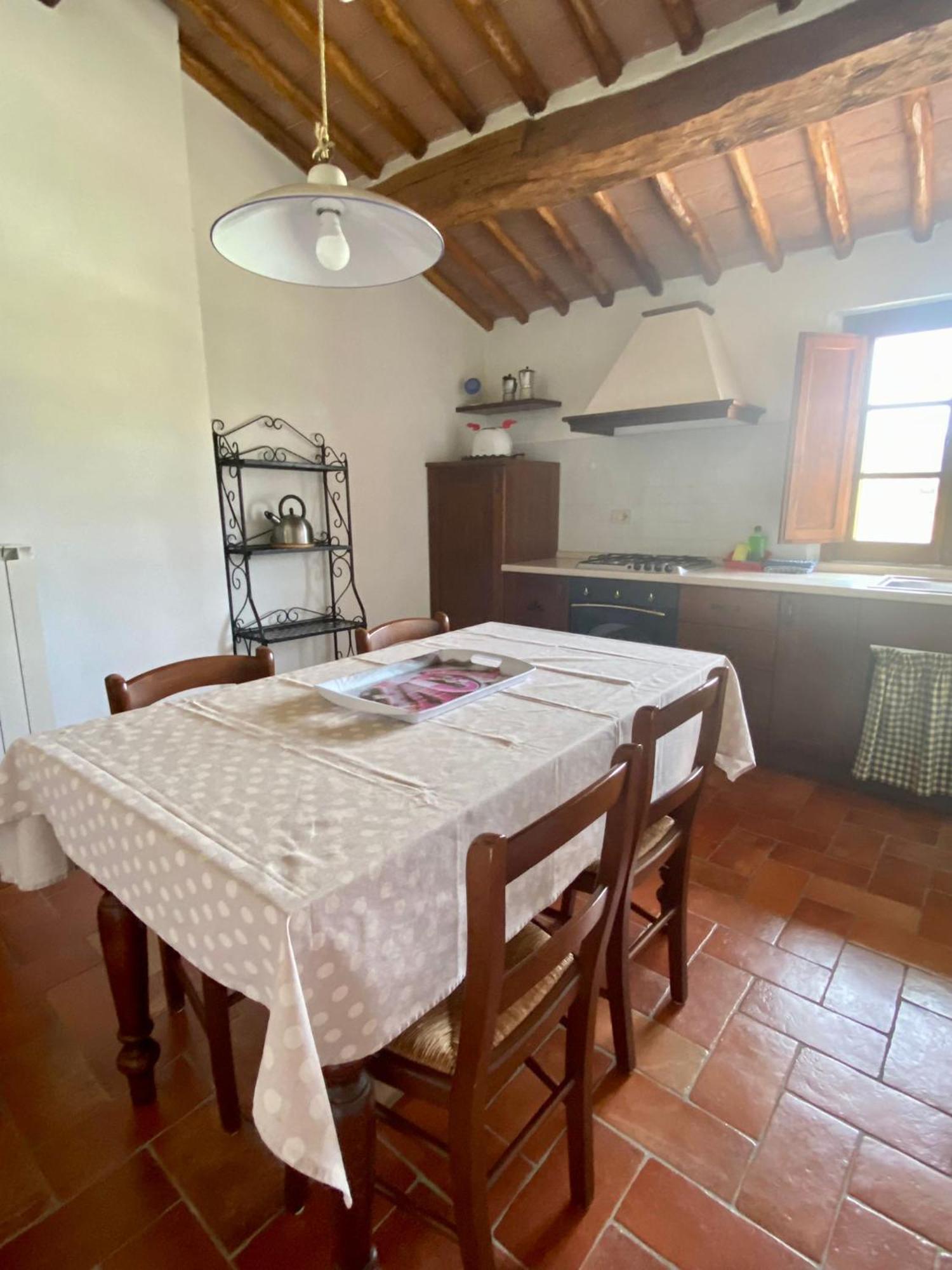 Agriturismo La Peschiera Casole dʼElsa Eksteriør bilde