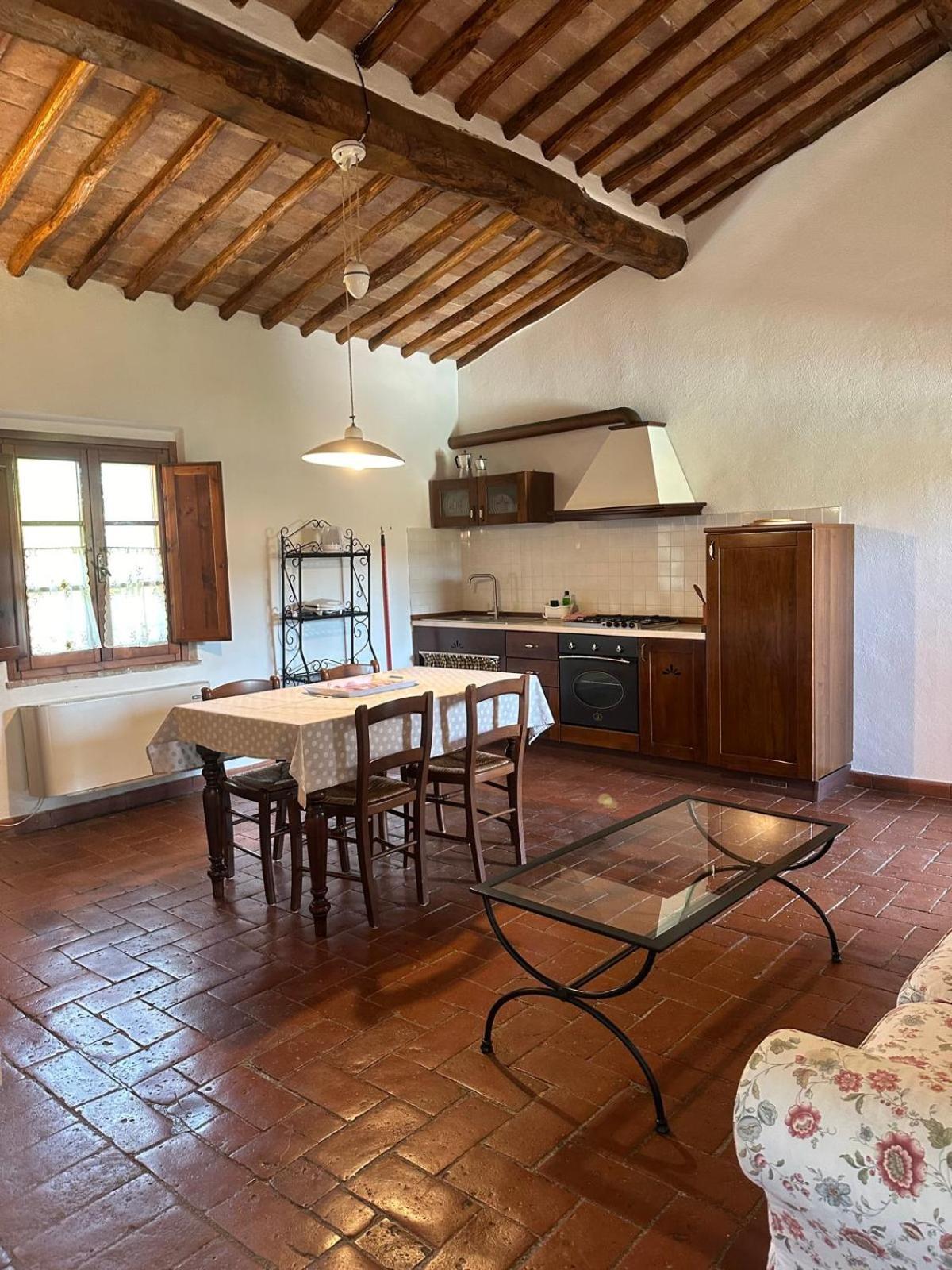 Agriturismo La Peschiera Casole dʼElsa Eksteriør bilde