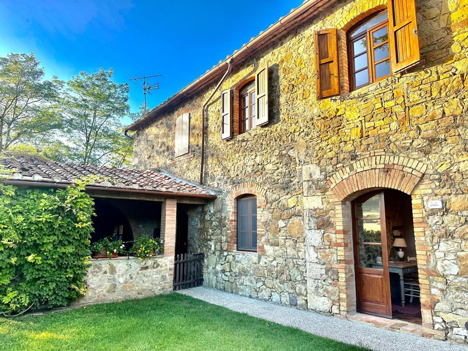 Agriturismo La Peschiera Casole dʼElsa Eksteriør bilde