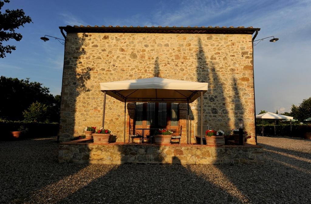 Agriturismo La Peschiera Casole dʼElsa Eksteriør bilde